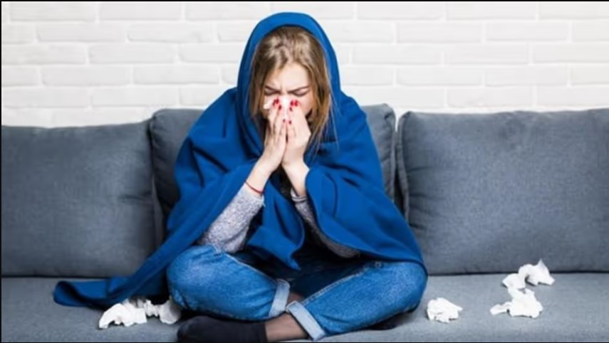 सर्दियों में जुकाम से तुरंत राहत: तुलसी-अजवाइन की भाप है सबसे असरदार उपाय